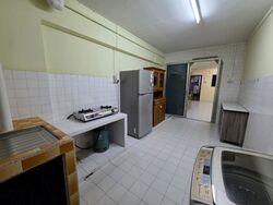 Blk 132 Yishun Street 11 (Yishun), HDB 4 Rooms #585539661